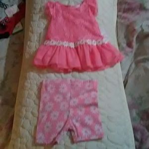 Infant girls two piece play wear